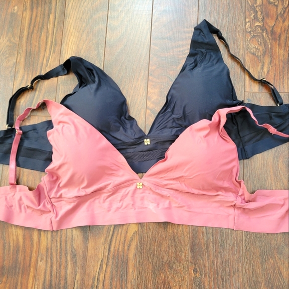 Nicole Miller wire less bras. 2 pack. - Picture 1 of 5